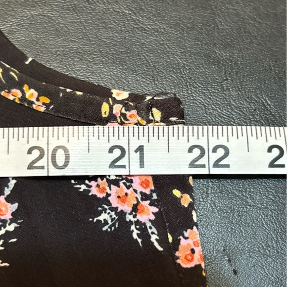 Sami & Jo Black Floral Wide Leg Jumpsuit with pockets size PXL - Picture 12 of 13
